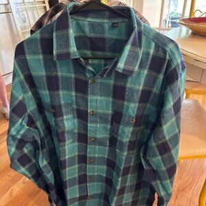 Design In Italy Green Navy Plaid Flannel Button Shirt Adult XL Long Sleeve NEW